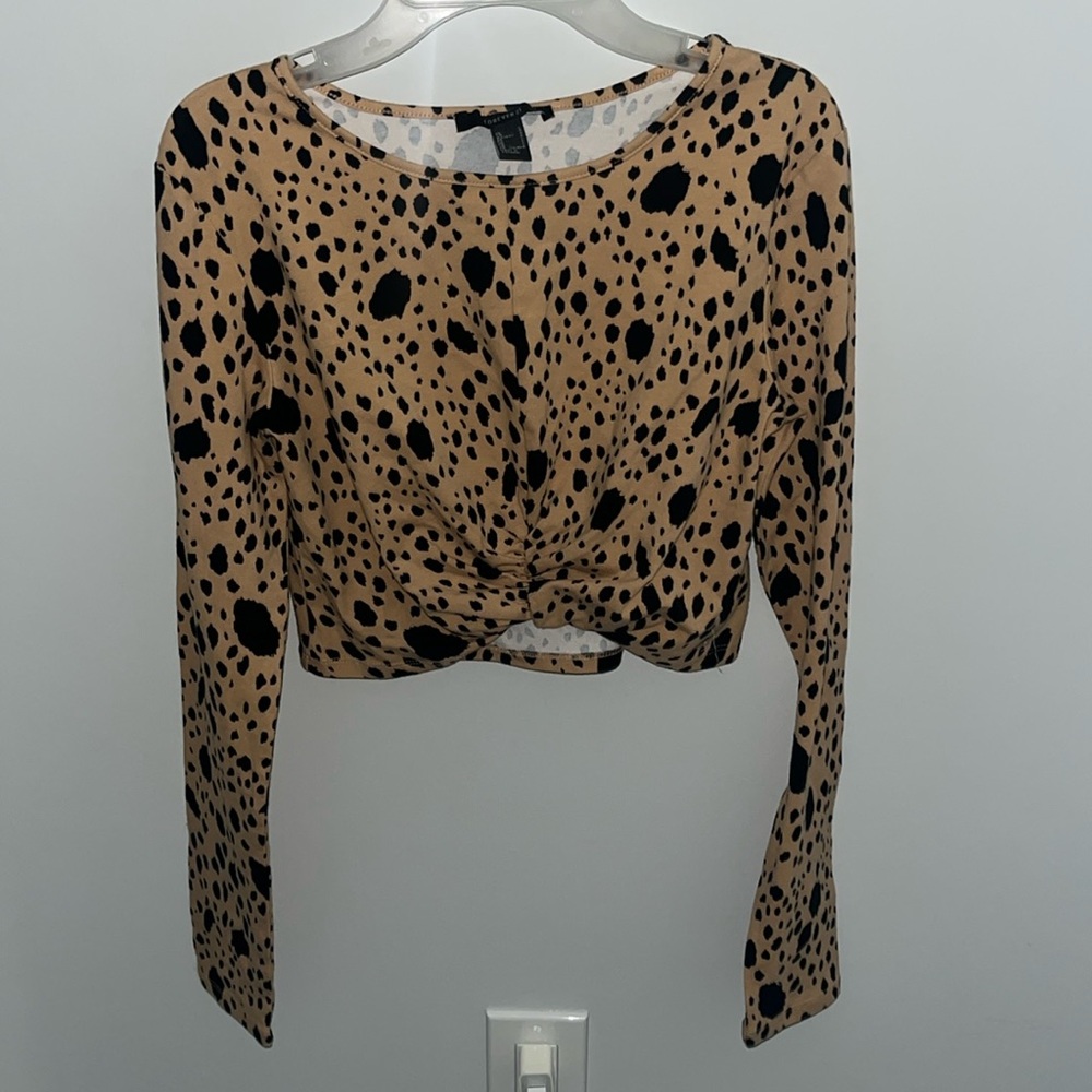 Cinched front top